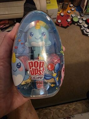 Blue Narwhal Pop-Up Lollipop Toy